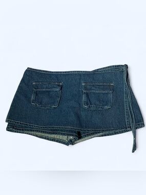 Dark wash denim lioness skort